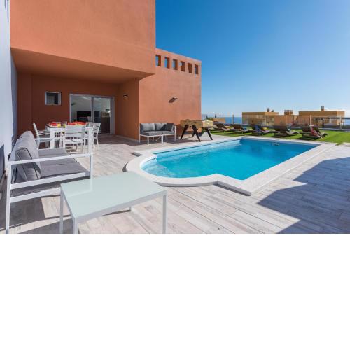 LUXURY HOUSE SEA VIEWS