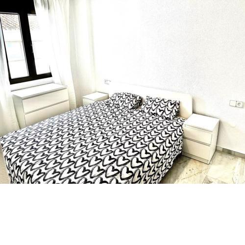 LUXURY IN PORT BANUS 2 ROOMS and PRIVATE PARKING