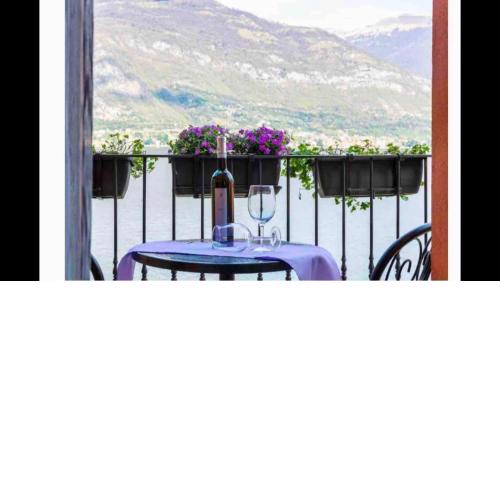 Luxury Lakefront Maisonette