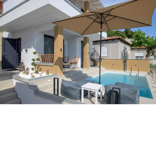 Luxury maisonettes Vrachos with private pool