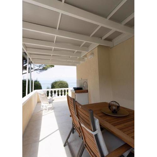 Luxury Mantinela Apartment