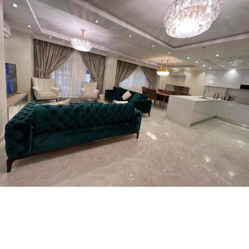 للعوائل فقط !!! مودرن دوبلكس فاخر جدا Luxury Modern Duplex in Cairo