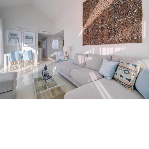 Luxury Penthouse Alcazaba Lagoon EHHouse