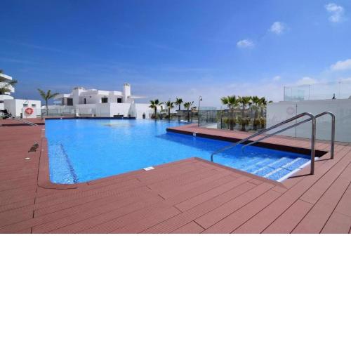 Luxury Penthouse, Private Pool & Jacuzzi - La Cala