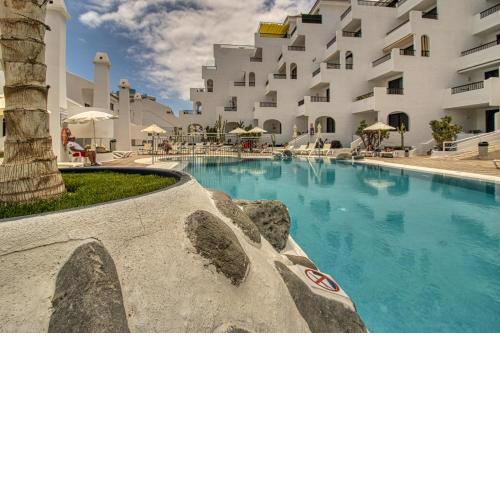 Luxury Penthouse Sea View Jacuzzy & pool wiffi free