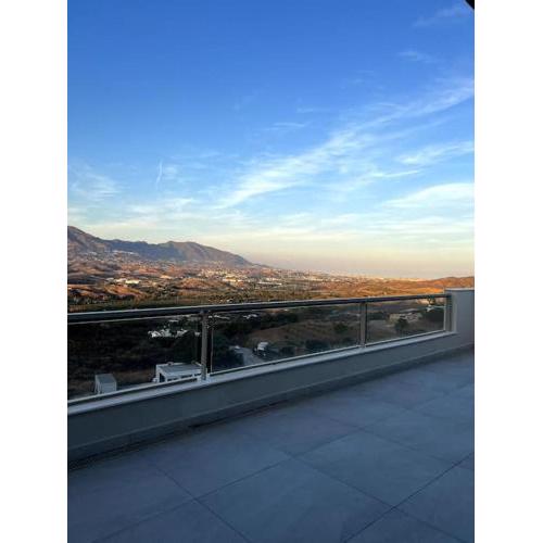 Luxury penthouse with sea view in La Cala Golf Resort
