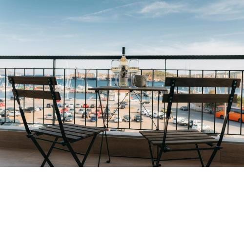 Luxury Port View