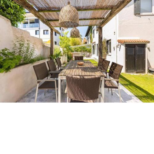Luxury San Sebastian villa with Garden & Parking