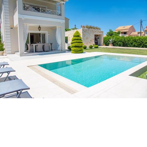 Luxury Seaside Villa DARL