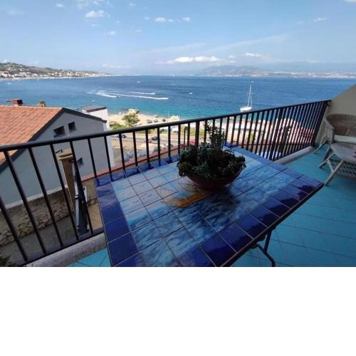 LUXURY SEAVIEW
