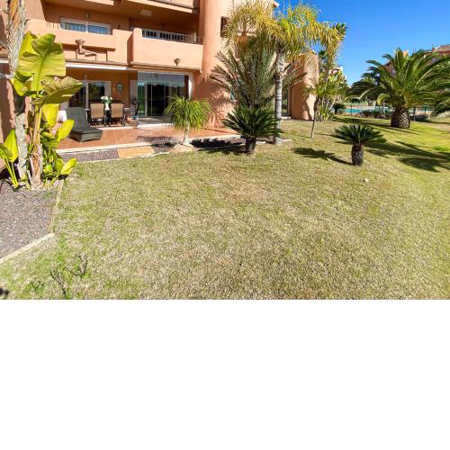 Luxury South Facing Groundfloor Apt