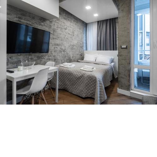 Luxury Studio Silver