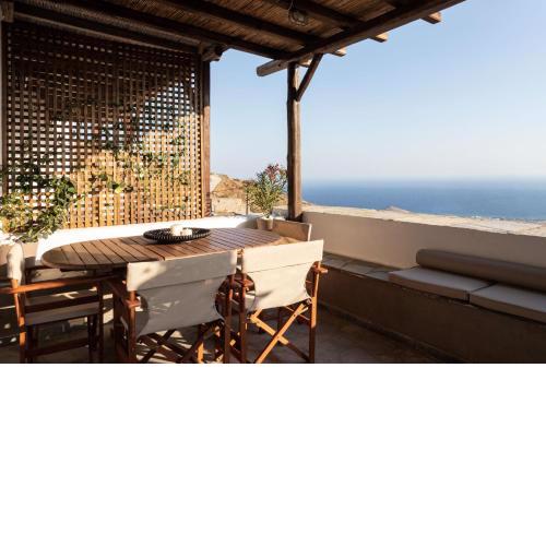 Luxury Suite in Dyo Choria