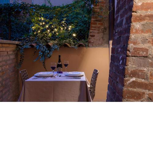 Luxury Suite in the Center I Private Patio & Kitchen