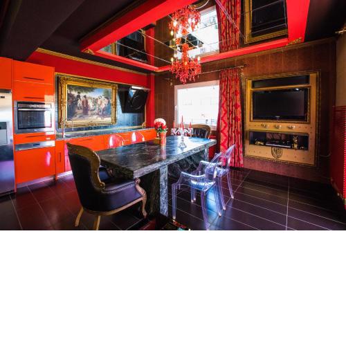 LUXURY SUITES - free parking