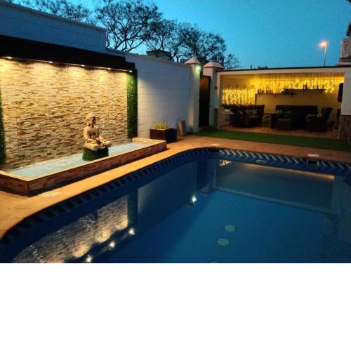 Luxury Sunny Villa