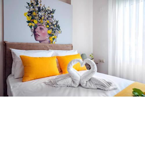 Luxury Town Center Suite Apt A2