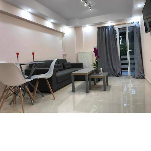 Luxury Varkiza Apartment
