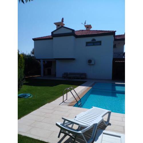 Luxury villa 3 bedrooms swimming pool