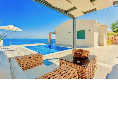Luxury Villa Akti Barbati 3 with private pool