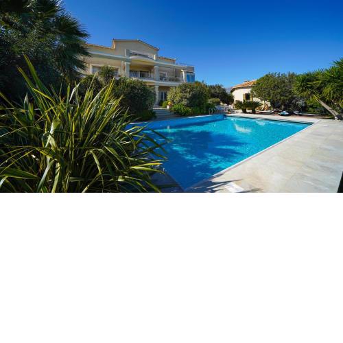 Luxury Villa Allure