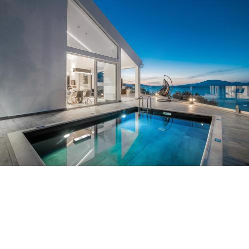 Luxury Villa Cavo Mare Meltemi with private pool & jacuzzi