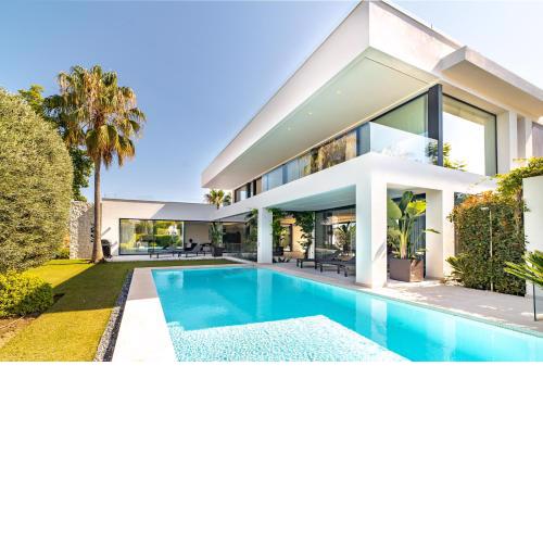 Luxury Villa MBH