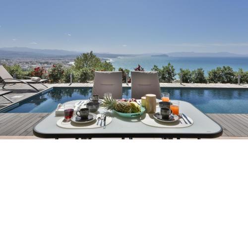 Luxury Villa Mystique with Amazing Seaview