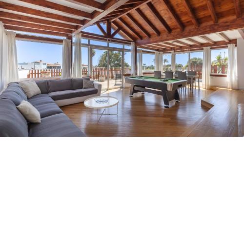 Luxury Villa Nieve
