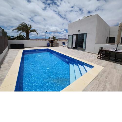 LUXURY VILLA PERLA DEL MAR