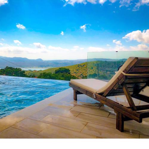 Luxury villa with private infinity pool
