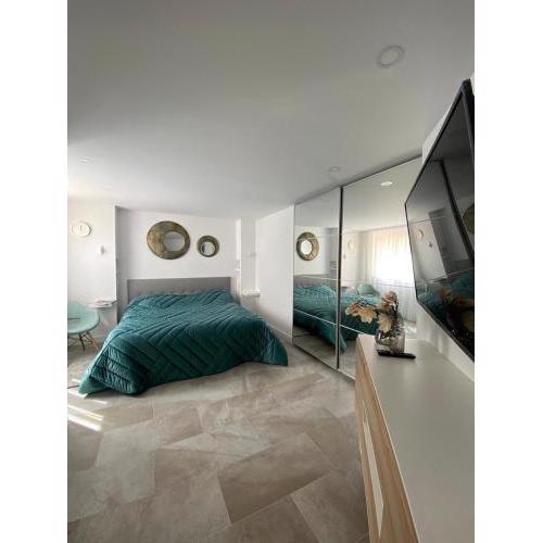 Luxury Villa with view ocean and communal pool in Los Cristianos