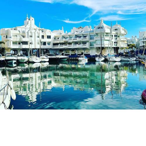 Luxury waterfront apartment