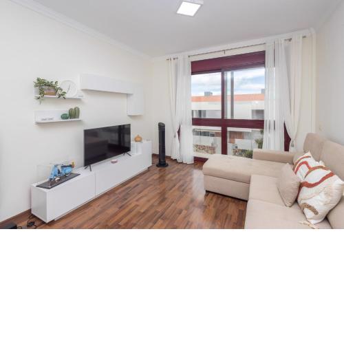 Luxury Workfriendly Home - Far Ocean Views