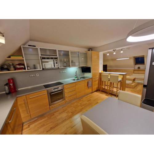 Luxusný mezonetový 160m2 apartmán s garážou, altánkom a veľkou záhradou