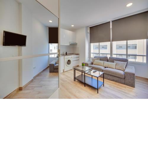 LXR Renovated & Pool 1hab.