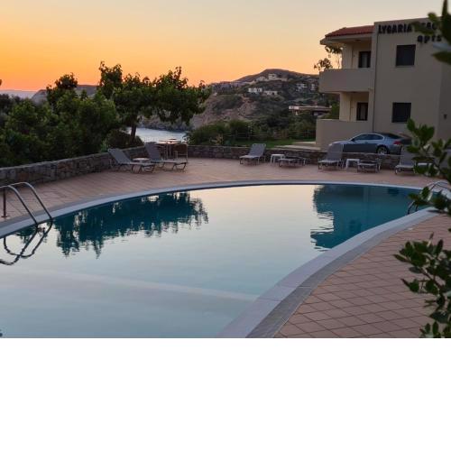 Lygaria Beach Apts