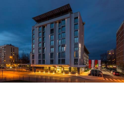 M Hotel