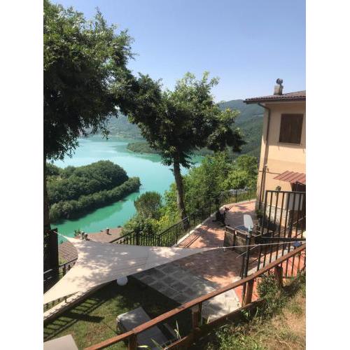 Ma. De House Lago del Turano