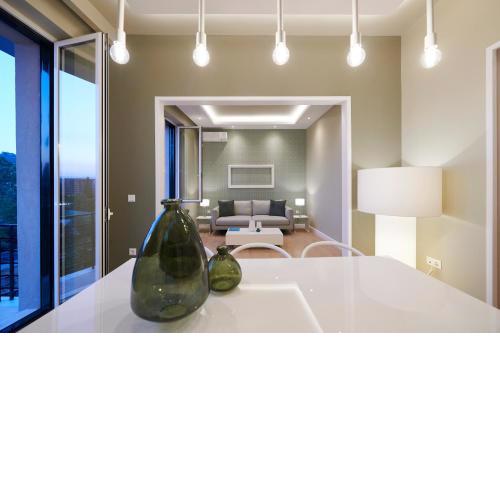 Ma Maison Acropolis Mansion, Suite No6, Ultra High Speed Internet 500 Mbps, 500 meters from Acropolis
