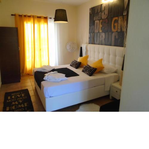 Machi Rooms