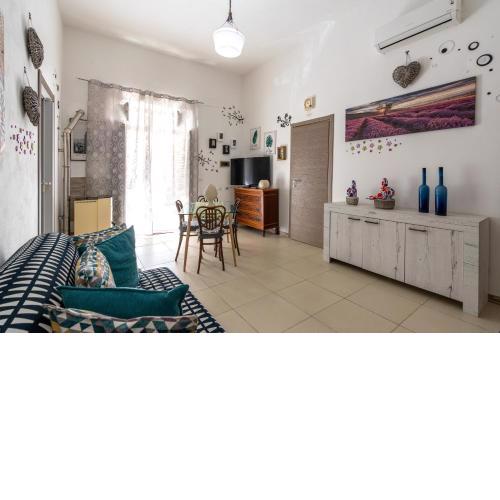 Macla House