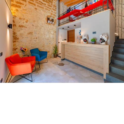 MACRAME' SUITES