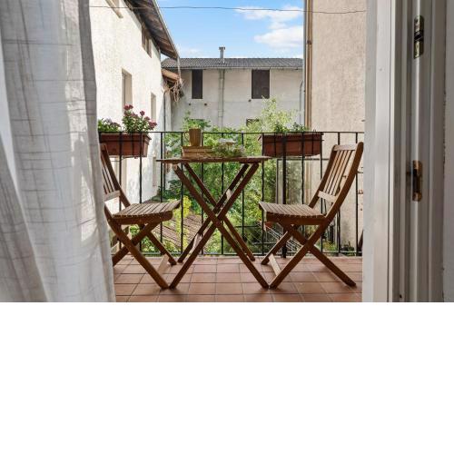 MaCri di TSS' - Relaxing Apartment con Balcone Segreto - Ideale per Coppie a Levico Terme