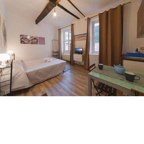 Maddalena Apartments - Affitti Brevi Italia