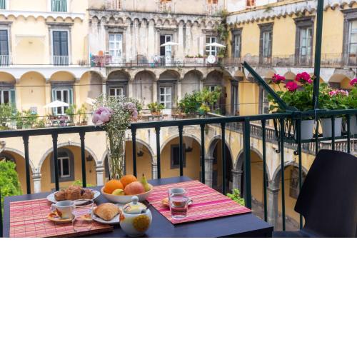 MADE IN CLOISTER apartment