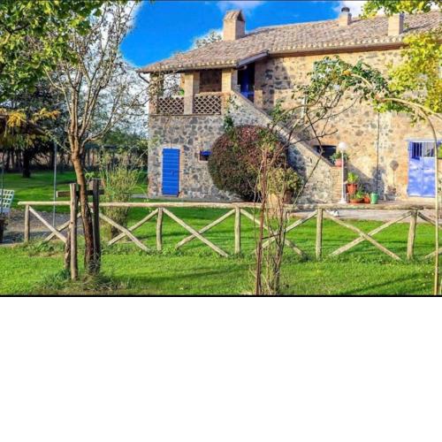 Madeleine: Luxury Villa in Italy