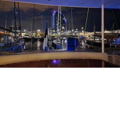 Magnificent Luxury Yacht in Barcelona center