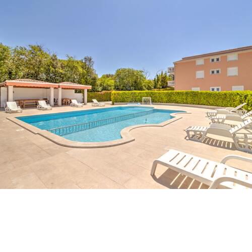 Magnificent Mobile Home in Banjole with Swimming Pool