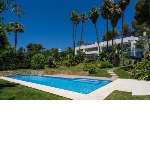 Magnificent recently built villa Pax 12 sea view Golden Mile Marbella